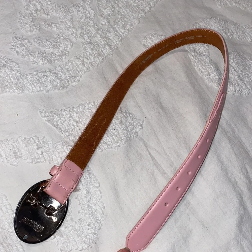 Nocona girl’s leather belt. NEW 30.5”
